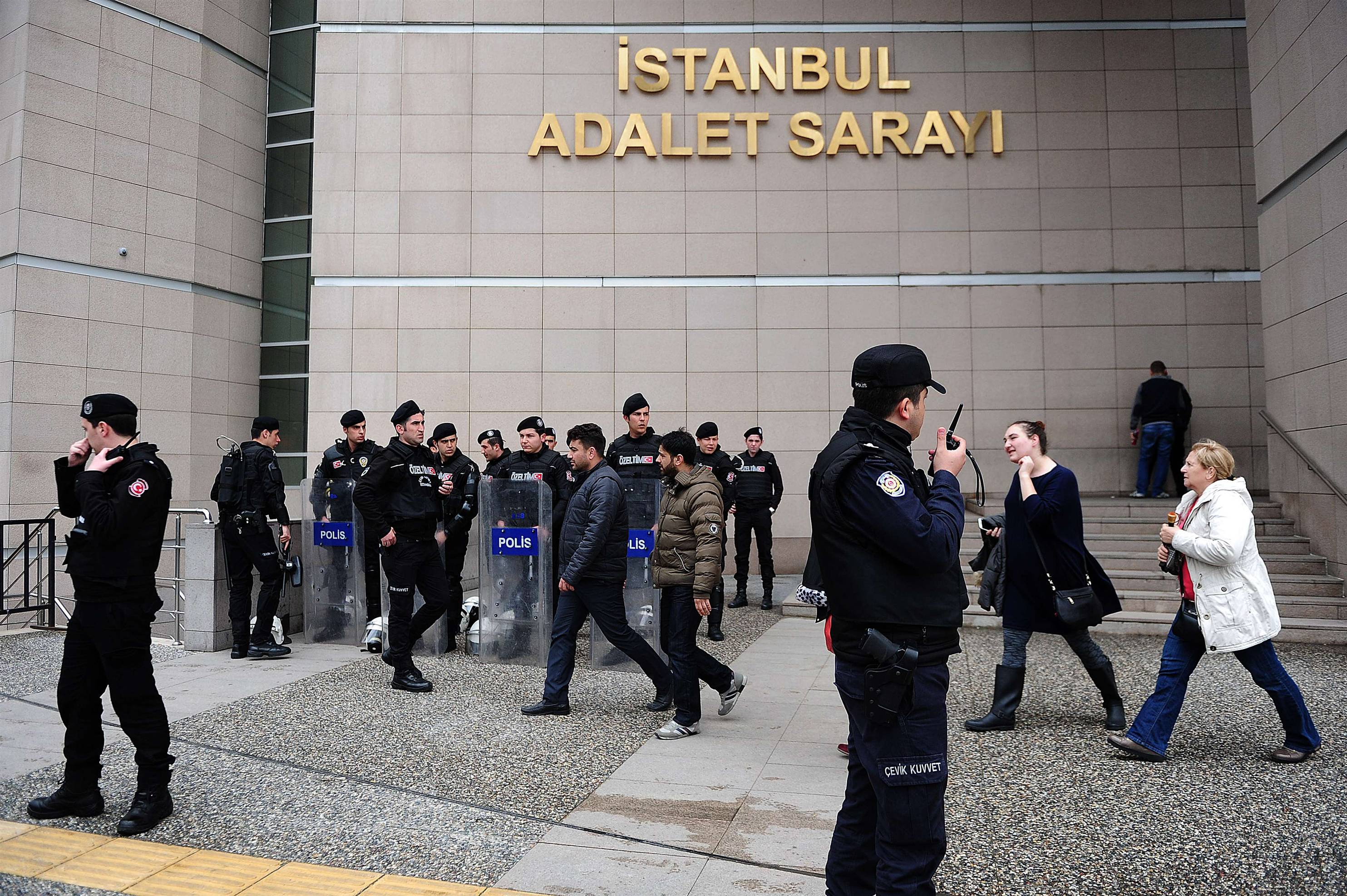 Sud u Istanbulu odredio pritvor za deset Sirijaca osumnjičenih za bombaški napad